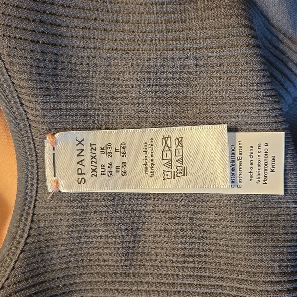 SPANX® Breast of Both Worlds Non Wired Reversible Bralette 2X *Flaw - Picture 5 of 5